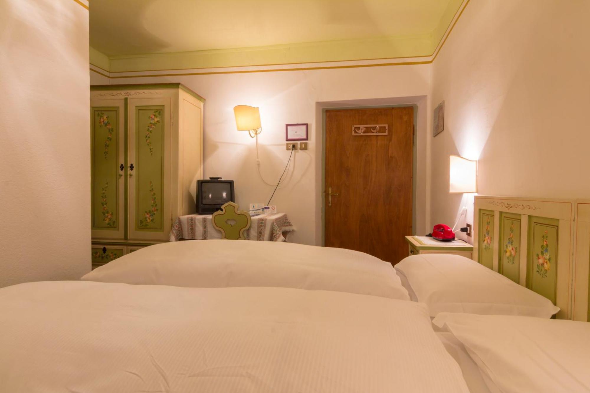 Digonera Historic Hotel B&B Рокка-Пьеторе Номер фото
